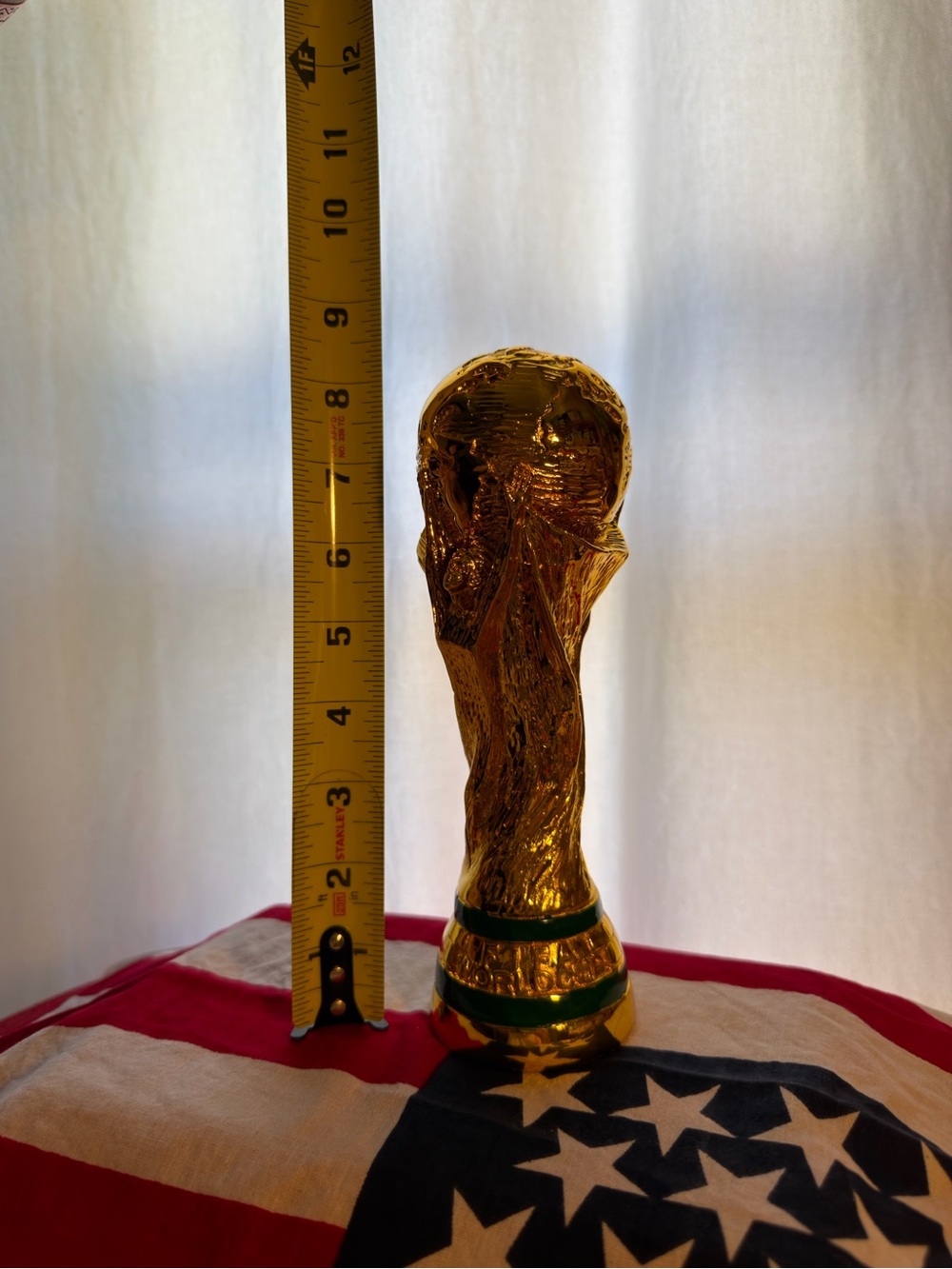FIFA World Cup Trophy Replica- Soccer Trophy- Gold - Picture 2 of 4